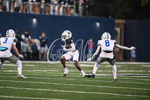 Class AAAAAA football action with Marietta taking on Etowah