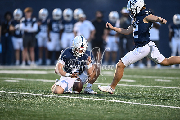 Class AAAAAA football action with Marietta taking on Etowah
