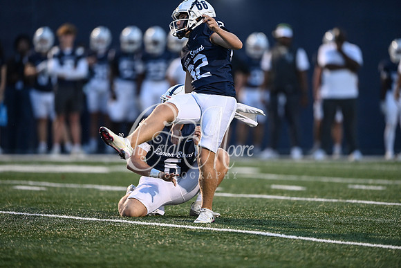 Class AAAAAA football action with Marietta taking on Etowah