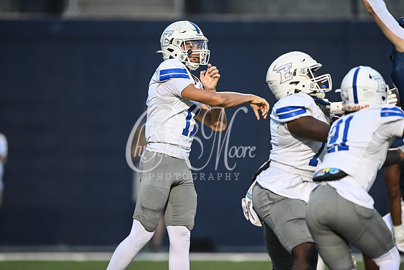 Class AAAAAA football action with Marietta taking on Etowah