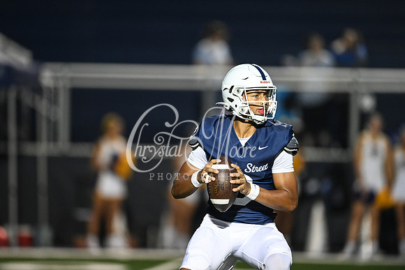 Class AAAAAA football action with Marietta taking on Etowah