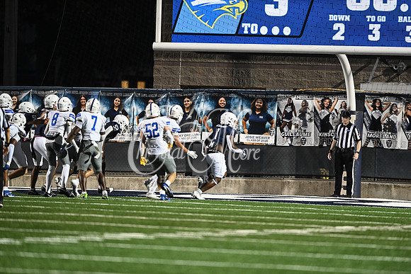 Class AAAAAA football action with Marietta taking on Etowah