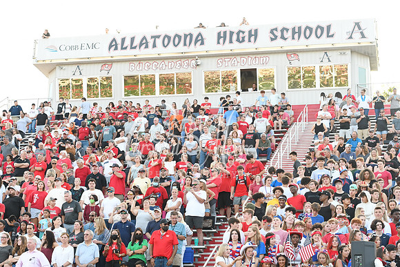 Allatoona vs Harrison High School Friday Night Football Action
