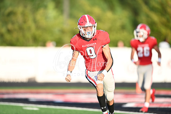 Allatoona vs Harrison High School Friday Night Football Action