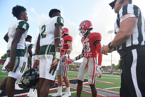 Allatoona vs Langston Hughes Friday Night Football Action