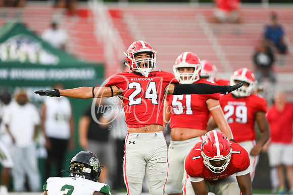 Allatoona vs Langston Hughes Friday Night Football Action