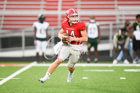Allatoona vs Langston Hughes Friday Night Football Action