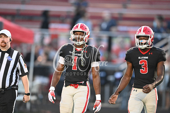 Allatoona vs Kennesaw Mountain High School Friday Night Football action
