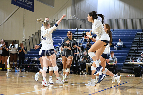Pace Academy vs Gordon Lee High School during 2021 GHSA State 2A-1A Public Volleyball State Championship