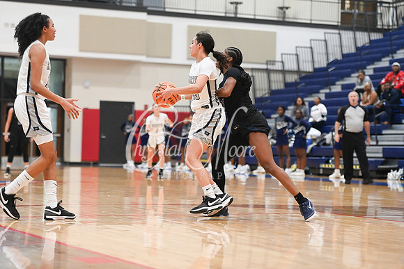 6A Marietta vs 6A North Paulding during Region 5 semi-finals girls basketball tournament