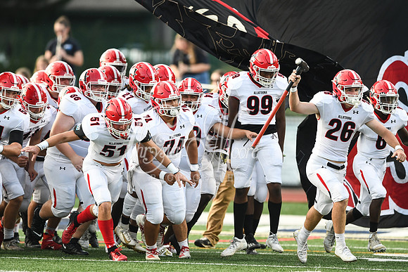 Allatoona vs Harrison Friday Night Football Action