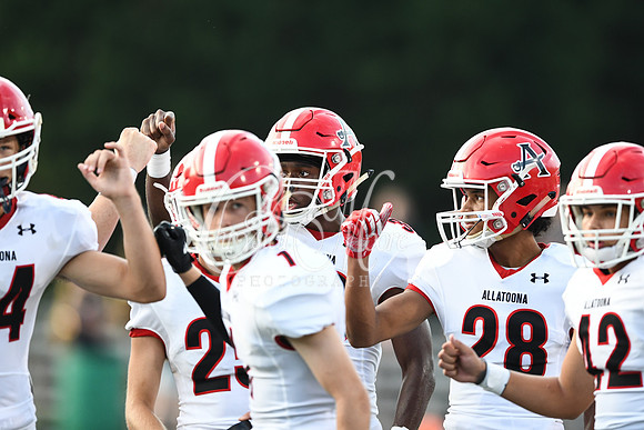 Allatoona vs Harrison Friday Night Football Action