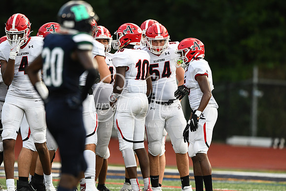 Allatoona vs Harrison Friday Night Football Action