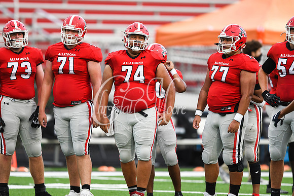Allatoona vs South Cobb High School Friday Night Football action
