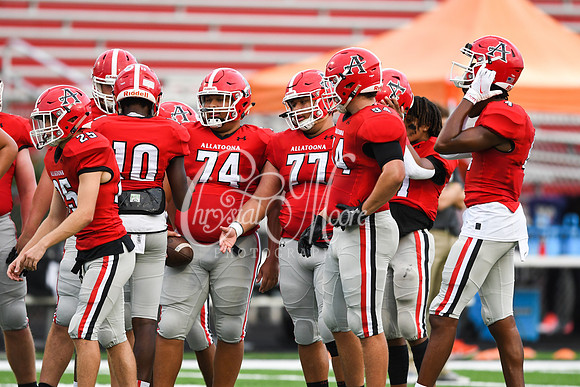 Allatoona vs South Cobb High School Friday Night Football action
