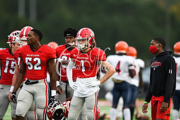 Allatoona vs South Cobb High School Friday Night Football action