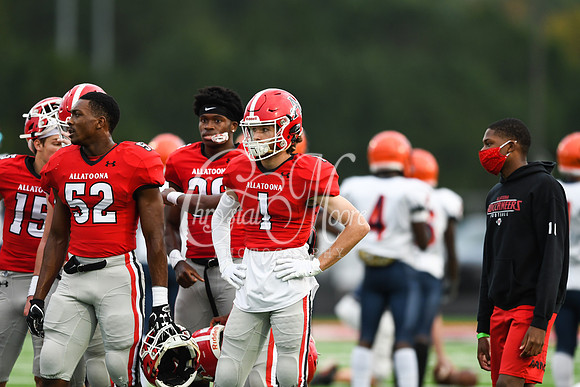 Allatoona vs South Cobb High School Friday Night Football action