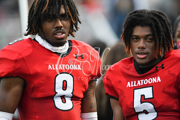 Allatoona vs South Cobb High School Friday Night Football action