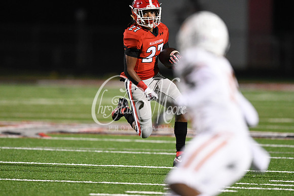 Allatoona vs Kell High School Friday Night Football action