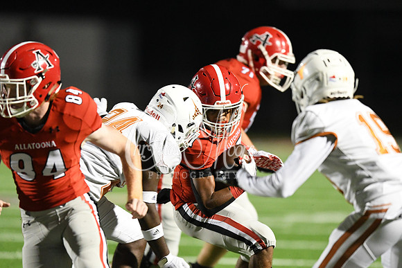 Allatoona vs Kell High School Friday Night Football action