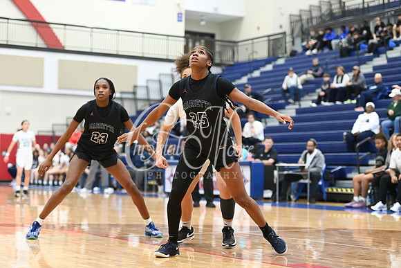 6A Marietta vs 6A North Paulding during Region 5 semi-finals girls basketball tournament