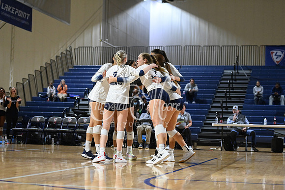 Pace Academy vs Gordon Lee High School during 2021 GHSA State 2A-1A Public Volleyball State Championship